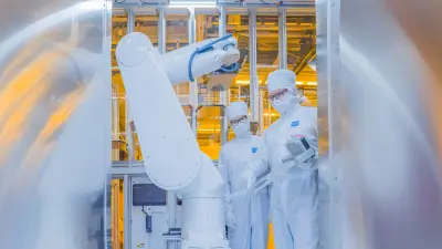 ¿Cuáles son los desafíos que enfrenta la industria local al adoptar i4.0? 